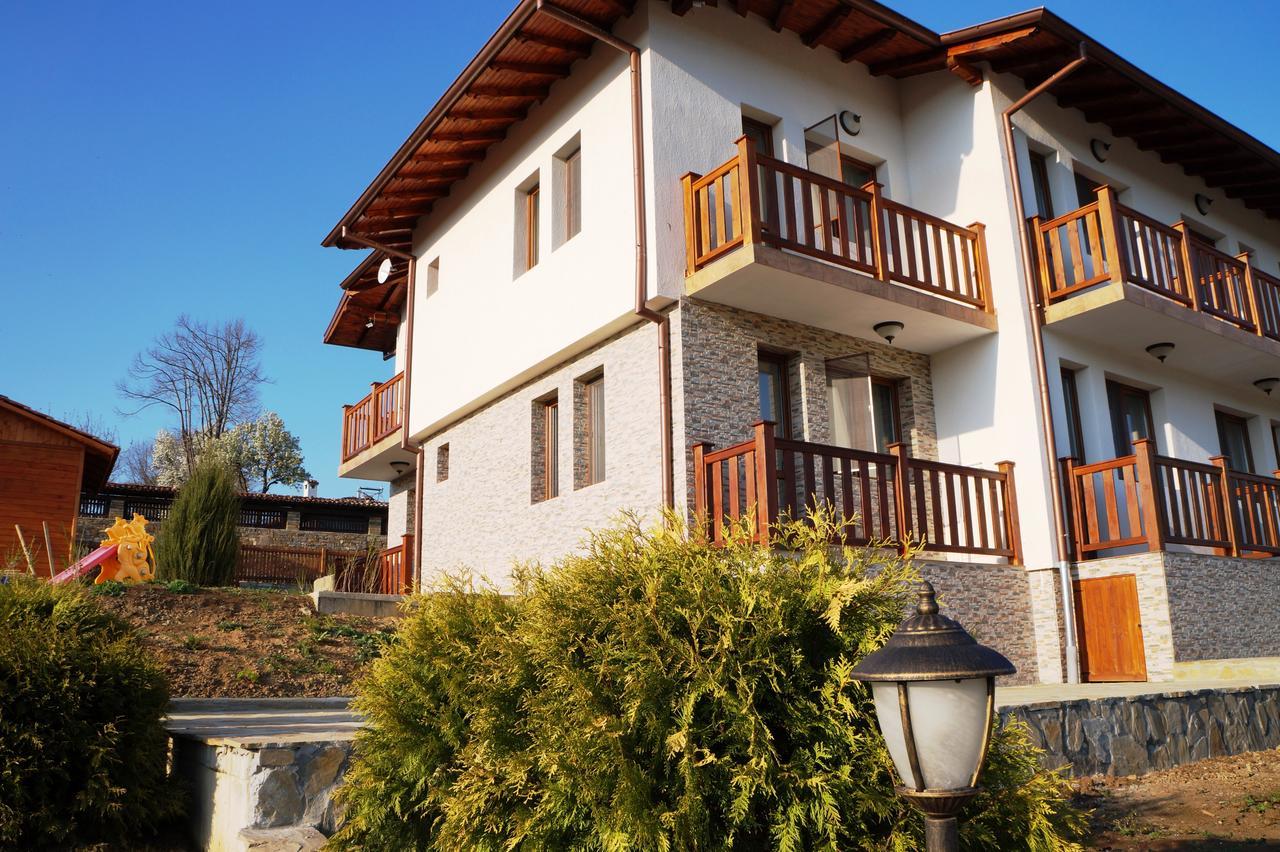 מלון Donkovtsi Family Complex Krisbo מראה חיצוני תמונה