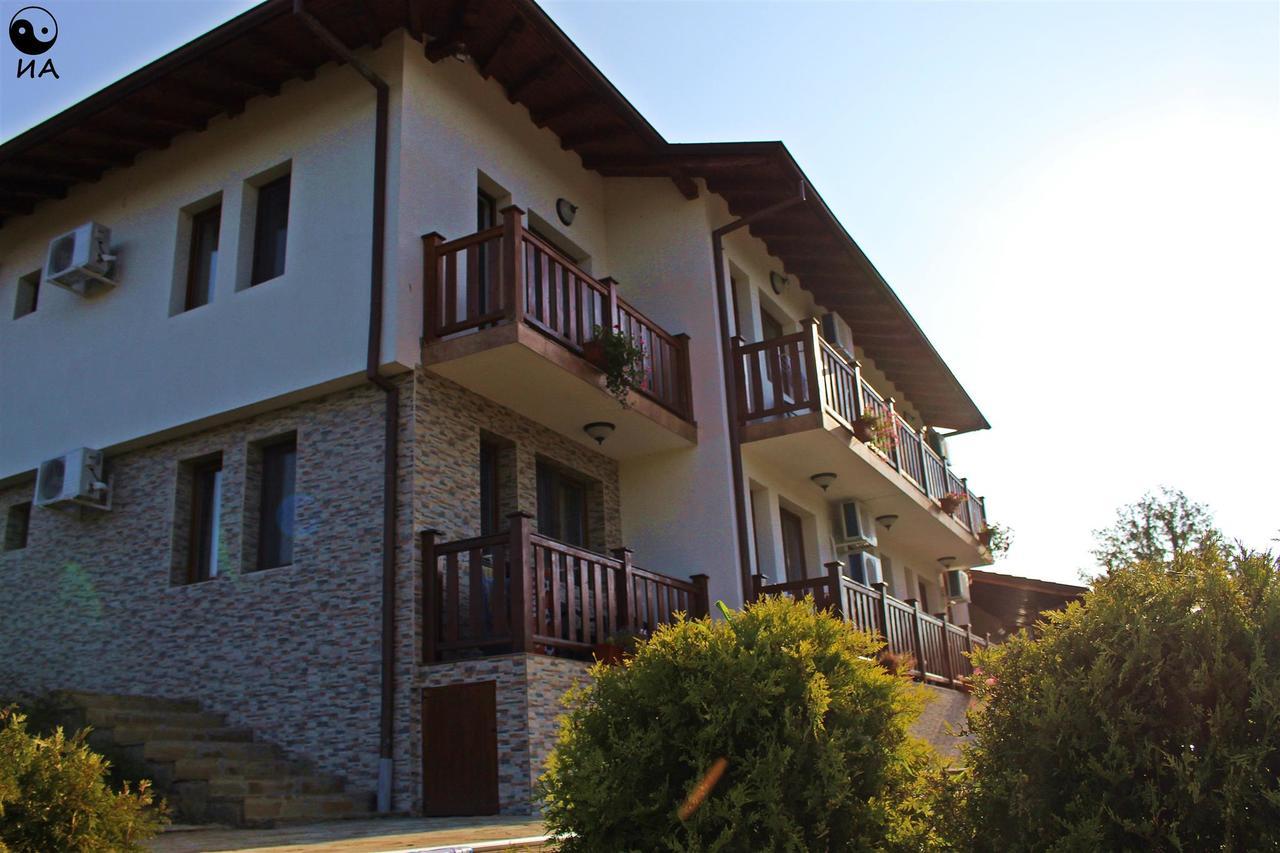 מלון Donkovtsi Family Complex Krisbo מראה חיצוני תמונה
